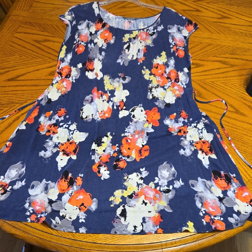 Daisy Fuentes Navy Floral Dress